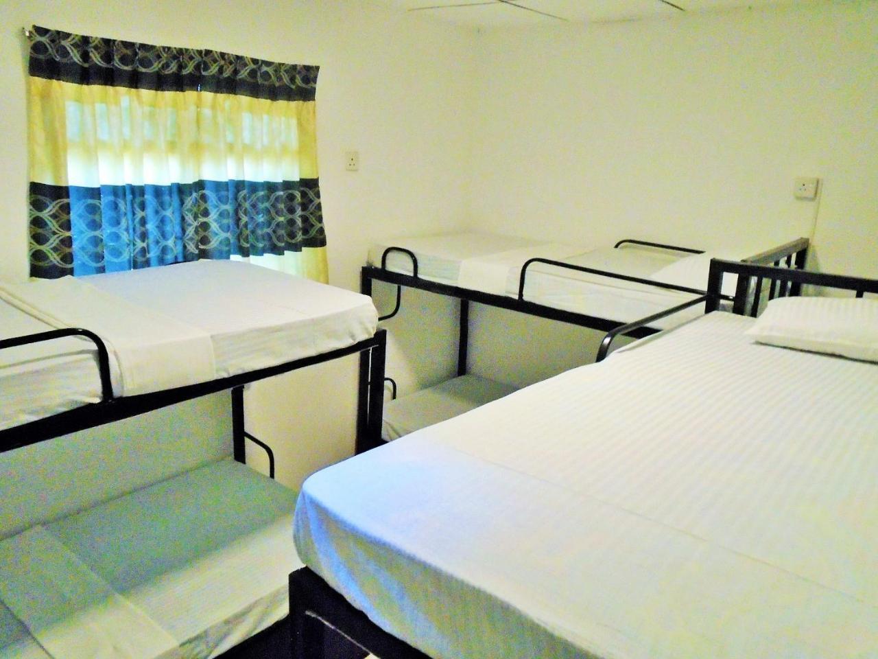 אונה ואטונה Ceylon Hostel-Galle מראה חיצוני תמונה