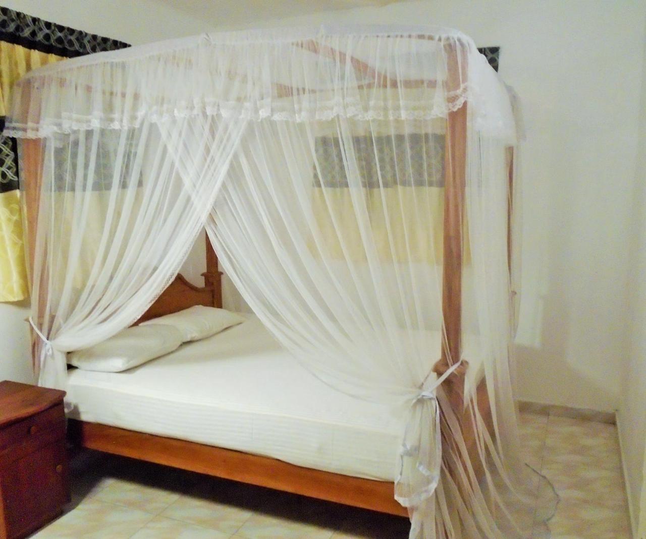 אונה ואטונה Ceylon Hostel-Galle מראה חיצוני תמונה
