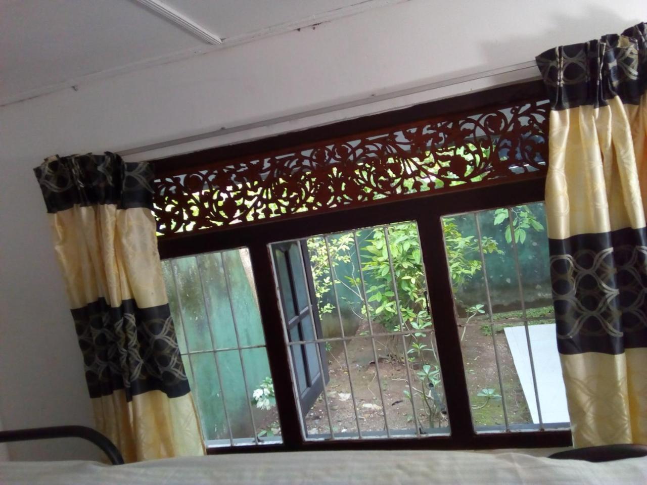 אונה ואטונה Ceylon Hostel-Galle מראה חיצוני תמונה